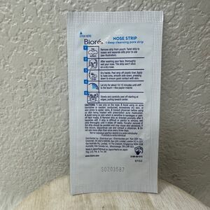 👍🏻 FREE BIORE Blackhead Pulling Nose 👃 Strip 🆕